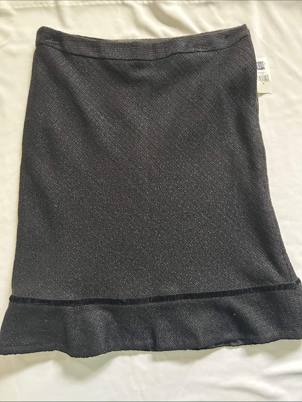 Vintage Gap Classic Black Wool and Acrylic Skirt - Women's